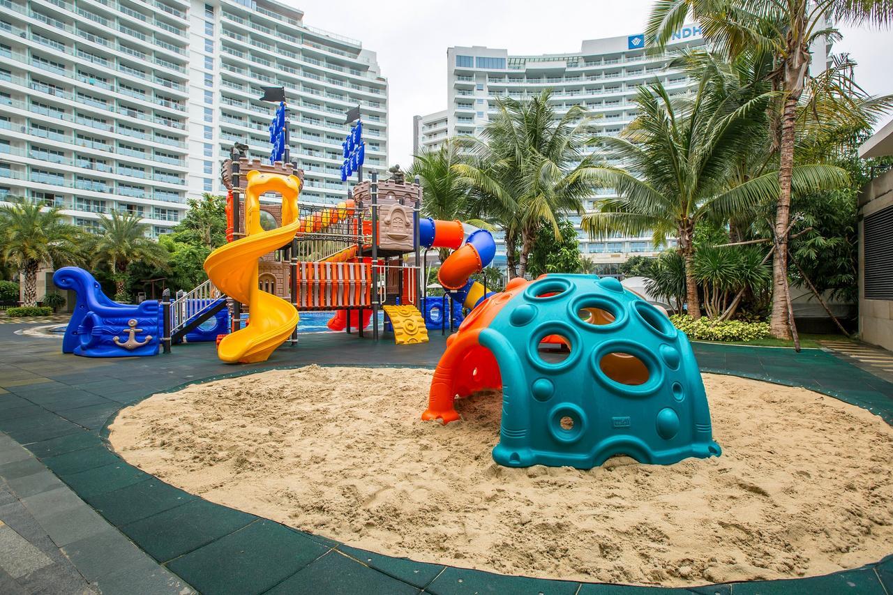 Wyndham Sanya Bay Hotel Exterior foto