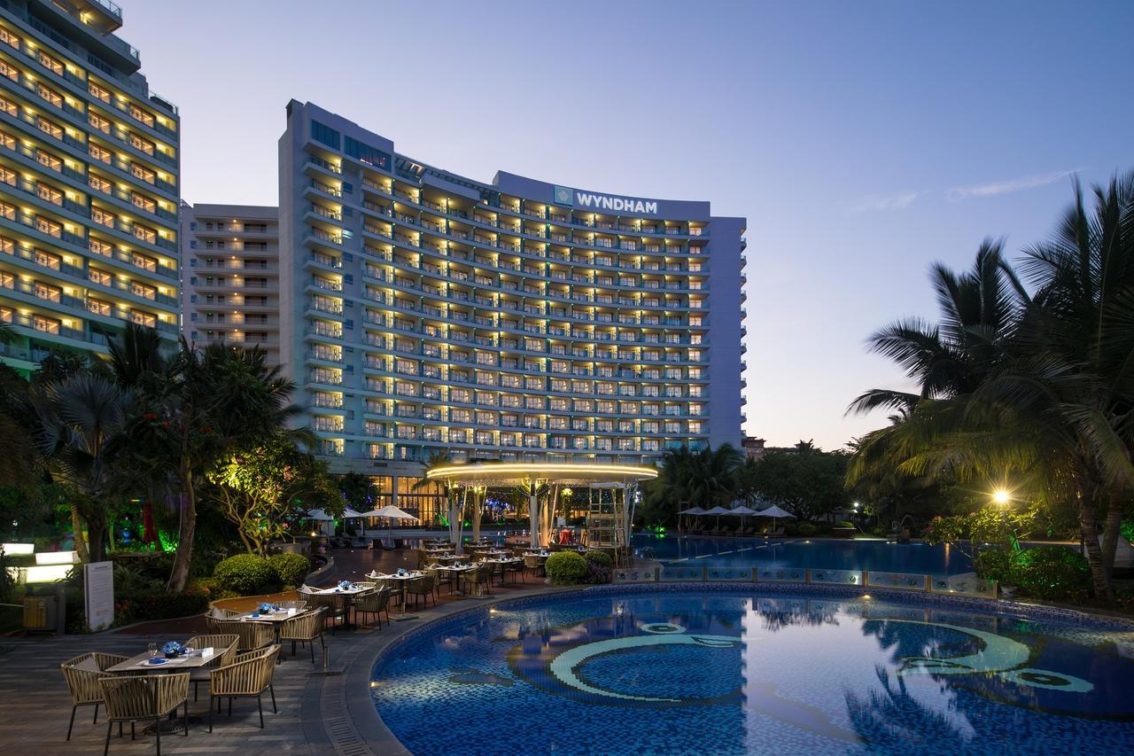 Wyndham Sanya Bay Hotel Exterior foto